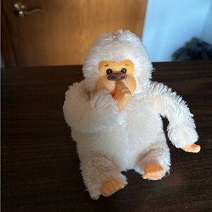 Russ Berrie “Gonga” the Beige Gorilla